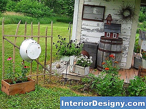 Outdoor Gartenbrunnen & Futterhäuschen