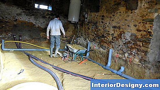 Rénovation Des Drains De Tranchées De Plancher De Garage