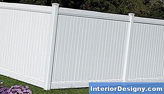 White Vinyl Fence Vs. Aluminium