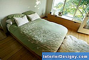 A estética da cama limpa e limpa começa com um lençol.